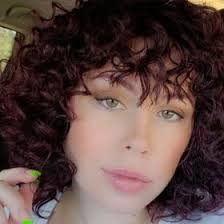 Lynette Ferguson (queenelle85)