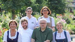 Maybe you would like to learn more about one of these? Familie Fuchs Fuhrt Das Schwarzwaldhotel Seit 1861