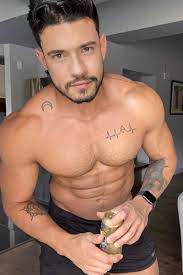 Alejo Ospina | Gay Porn Star Database at WAYBIG