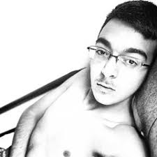 Stream Ariel Pasternak