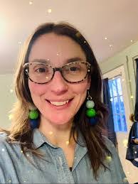 Rachel Spinney's Instagram, Twitter & Facebook