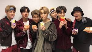 Berikut fakta dan cara membelinya. Kolaborasi Bts X Mcdonald S Army Berimajinasi Buat Menu Dan Merchandise Tribunnews Com Mobile