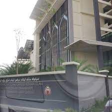 Dari dahulu sampai sekarang kemajemukan ini seringkali menimbulkan suatu konflik, baik konflik antar suku yang sering terjadi di daerah daerah timur atau pedalaman. Foto Di Sma Majlis Agama Islam Wilayah Persekutuan Kuala Lumpur Gedung Akademik Perguruan Tinggi