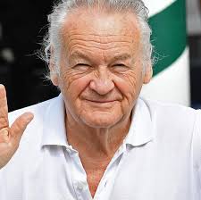 Sesto lungometraggio diretto dal regista italiano roberto andò. Una Storia Senza Nome Film 2018 Mymovies It