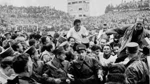 Los dos ganadores de los partidos de semifinales, alemania occidental y hungría. Copa Mundial De La Fifa 1954 Noticias El Milagro De Berna Fifa Com