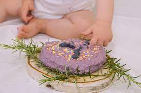 Den oberen boden in einen ovalen kopf und zwei flügel schneiden. Cake Smash Zuckerfreies Einfaches Rezept Milch Mehr