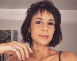 Cauã reymond e andreia horta deverão ficar com os papéis principais de em seu lugar, primeira novela de lícia manzo. Andreia Horta Sobre Papel Na Nova Novela Das 9 Completo Oposto Da Maria Clara Quem Entrevista