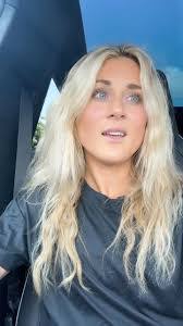 Riley Barker's Instagram, Twitter & Facebook