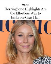 🔗: https://voguemagazine.visitlink.me/_b2tW_ Going gray has never been  chicer—or more seamless.