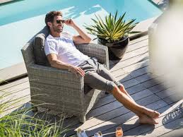 Palma lounge set includes (2) palma lounge chairs w/ cushions (1) palma sofa w/ cushions (2) palma foot stools w/ cushions (1) 59 x 31 palma casual dining table palma features include all aluminum powder coated box frame with full circumference welds reinforced square tubing for added strength Kettler 8 Teiliges Eck Dining Loungeset Palma White Wash Gartenmobel Lunse