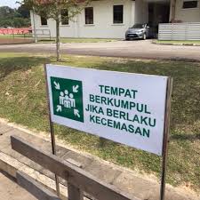 Pantun jenaka adalah salah satu jenis pantun yang bertujuan untuk menghibur orang. Pembuat Papan Tanda Iklan Permis Sft Everything Else Others On Carousell