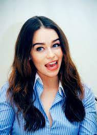 If you like this post then upvote. Pin By Josean Vazquez On Faces Emilia Clarke Beautiful Actresses Emilia Clarke Hot