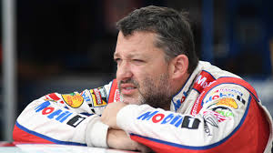 Tony stewart takes his final lap: Tony Stewart S Superstar Racing Experience Will Ban Confederate Flag