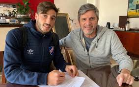 A palmeiras no le sobró nada, pero venció a vasco da gama en su casa por 1 a 0. Nacional Matias Vina Renovo Su Vinculo Contractual Con El Equipo Tricolor Hasta 2021