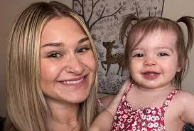 Iris Jacoby's Instagram, Twitter & Facebook