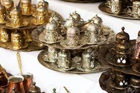 Maybe you would like to learn more about one of these? Vaisselle En Metal Authentique Au Bazar Turc Service A Cafe Banque D Images Et Photos Libres De Droits Image 81578657