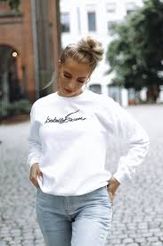 Vinneren av 3000 kroner i reisesjekk var blant annet i skrivende stund er isabelle eriksen (21) på 10. Isabelle Eriksen Na Kan Du Kjope Mitt Merch