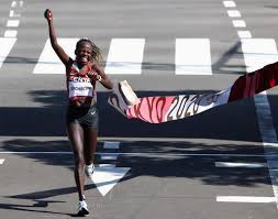May 05, 2021 · 女子マラソン代表一山麻緒が自己ベストで優勝、東京五輪コースでテスト大会 2021/5/5 17:13 (2021/5/5 17:13 更新) 西日本スポーツ Efhxq5hgaf1xym
