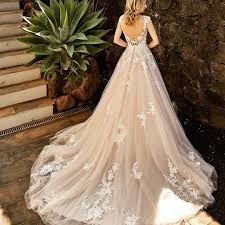Check spelling or type a new query. Braut Atelier Angelina On Instagram Eine Traumhafte Schleppe Mit Einer Schonen Ruckenansicht Traumk Wedding Dresses Eve Of Milady Wedding Dresses Dresses