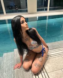 Unleash your desires with Vittoria Lazzari- a thrilling journey into this temptress's forbidden fantasies