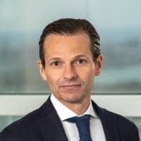 Gina Baccari's Instagram, Twitter & Facebook