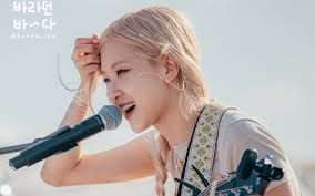 Penulis lirik dan komposer danke yang telah bekerja dengan grup seperti bts (bangtan boys) dan nct 127, pendiri hybe bang si hyuk (juga dikenal sebagai hitman bang) turut berpartisipasi dalam album. Rose Blackpink Tiba Tiba Nangis Saat Tampil Di Sea Of Hope Alasannya Bikin Tersentuh