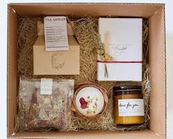 Food has always been a welcome and useful gift. 10 Beautiful Sympathy Gifts For Loss Of Mother Urns Online