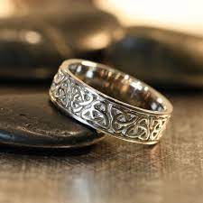 Trinity Celtic Knot Wedding Band 14k White Gold Unique Mens Wedding Ring Anniversary Ring Promise Ring 7mm Plain Gold Eternity Band In 2021 Mens Wedding Rings Unique Men S Wedding Ring Celtic