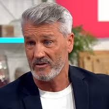 Roger Hawes's Instagram, Twitter & Facebook