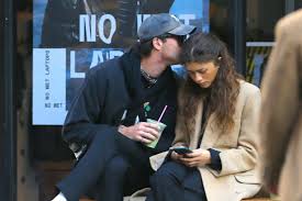 He is an actor known for the breakout netflix hit the kissing booth (2018), swinging safari (2017) and is anticipated in hbo/a24 drama series euphoria (2019). Euphoria Co Stars Zendaya And Jacob Elordi Fuel Dating Rumours After Hanging Out In New York London Evening Standard Evening Standard