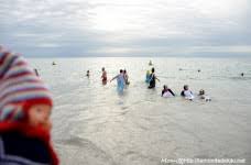 Pour saluer le retour de l'humoriste attendu depuis plus d'une semaine, laurent ruquier lui consacre la première citation de l'émission dont il trouve. Goh Velin Le Monde De Kiki