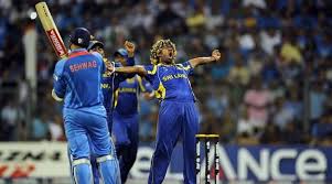 É quase impossível para qualquer um encontrar o vídeo completo da partida final da copa do mundo de críquete de 2011 entre a índia e o sri lanka, mas pude encontrar um vídeo dos destaques dessa partida no youtube. Sri Lanka Police Begin Criminal Investigation On 2011 World Cup Final Fixing Allegations Sports News The Indian Express