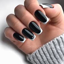 Unghiile colorate în negru sunt șic: 160 Unghii Negre Ideas Unghii Negre Unghii Idei Unghii