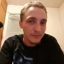 Lindsay Mcelfresh's Instagram, Twitter & Facebook