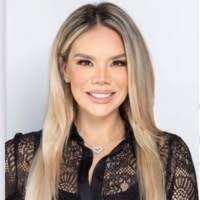 Nancy Broadhurst's Instagram, Twitter & Facebook