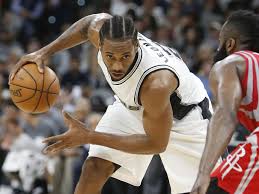 His hands, when measured from the tip of the thumb to the tip of the pinky finger with his hand outstretched, is 11.25 inches. Sanantoniospurs Look Where His Other Hand Is He S Palming The Basketball 9ine Streaming Movies Online Streaming Movies Free Streaming Movies