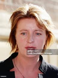 Julie Fallon's Instagram, Twitter & Facebook