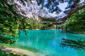 تفسير حلم رؤية البحيرة في المنام نسائم نيوز