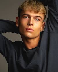 joshuabasspilmore 🩶 @kimpetras