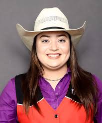 Sally Courville's Instagram, Twitter & Facebook