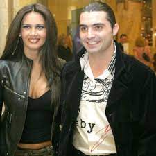 Oana zavoranu @ un show pacatos cu dan capatos | de ce a revenit oana ? Oana Zavoranu Si Pepe Au Divortat Cu 38 De Trandafiri Albi Si Un Tort Stirileprotv Ro