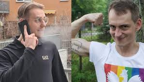 To znaczy istnieje, ale nie jest człowiekiem. K6ptsy1cas9cm