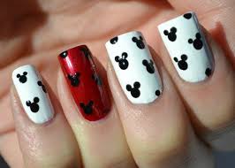 Black And White Nail Art Design Easy Simple And Cute Kids Nail Art Design With Black Mickey Mouse Pattern On White And Red Nails Background Idea Mickey Nails Mickey Mouse Nails Minnie Mouse Nails