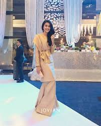 Dapatkan berita terkini mengenai tunku+tun+aminah dan cari tajuk utama berita terkini mengenai tunku+tun+aminah dari astro awani. Pre Loved Shabana By Tunku Tun Aminah X Jovian Shopee Malaysia