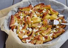 Musaca de cartofi cu carne tocata. Cartofi La Cuptor Cu Unt Si Branza Burduf ReÈete Papa Bun
