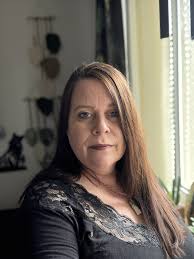 Hello... I'm looking for help from someone who can help me with my very  basic website that I am designing using WIX. I can't afford proper rates so  just someone who knows