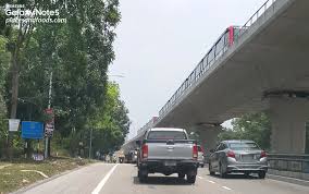 Awan besar lrt istasyonu bukit oug'deki hafif hızlı transit istasyonu, kuala lumpur, malezya.12. Otl3tq0gewsjfm