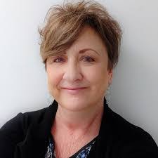 Cindy Chasteen's Instagram, Twitter & Facebook