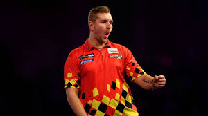 Dimitri van den bergh heeft zich met de vingers in de neus geplaatst voor de 1/8e finales op het wk darts. Gwynne Haalt Verhaal Van Den Bergh Boven Hij Gooide Een Tiendarter Via De Bull Tegen Taylor Rtl Nieuws