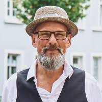 Horst Mueller in der Personensuche von Das Telefonbuch